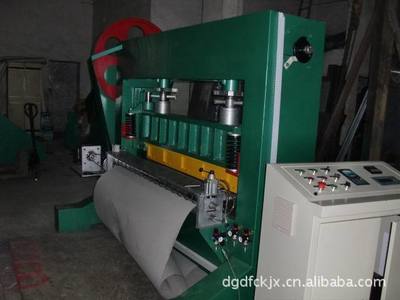 【無紡布沖孔機(jī),皮革,鞋面沖孔機(jī),盡在東方皮革機(jī)械廠專業(yè)制造】價格,廠家,圖片,沖孔機(jī),陳孝友-